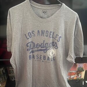 𝙂𝙧𝙖𝙥𝙝𝙞𝙘 𝙏-𝙨𝙝𝙞𝙧𝙩 "𝙇𝙤𝙨 𝘼𝙣𝙜𝙚𝙡𝙚𝙨 𝘿𝙤𝙙𝙜𝙚𝙧𝙨 𝘽𝙖𝙨𝙚𝙗𝙖𝙡𝙡" 𝙗𝙮 47